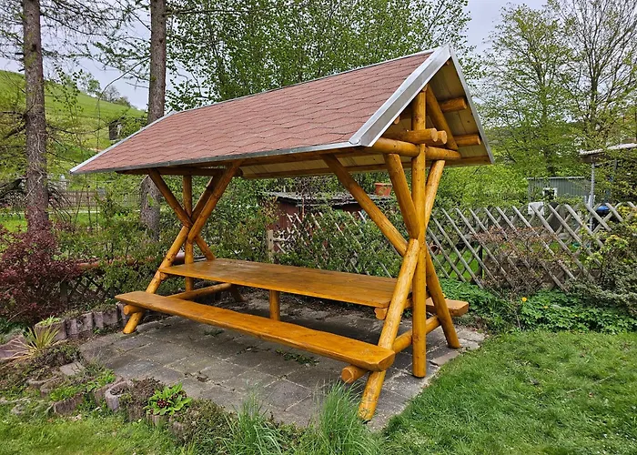 Ost - Alte Schule Sachswitz *